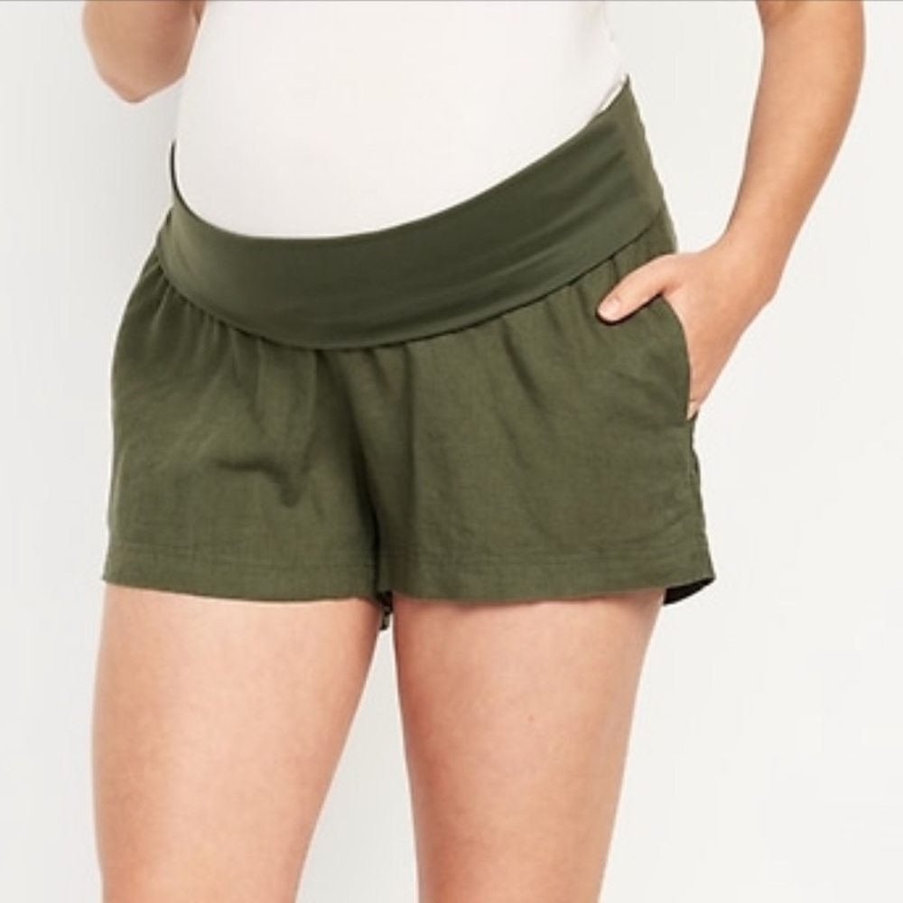 Maternity linen blend shorts